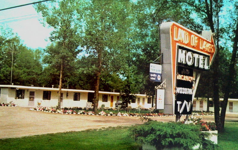 Land of Lakes Motel
